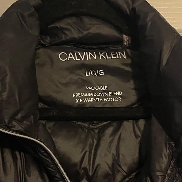 Calvin Klein Women’s Puffer Coat - Picture 3 of 3